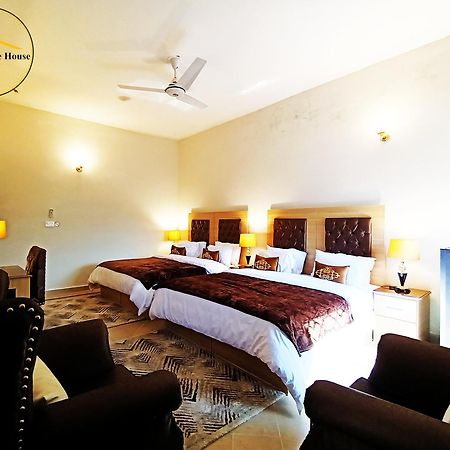 Grand Peace House I Bed and Breakfast Islamabad Eksteriør billede