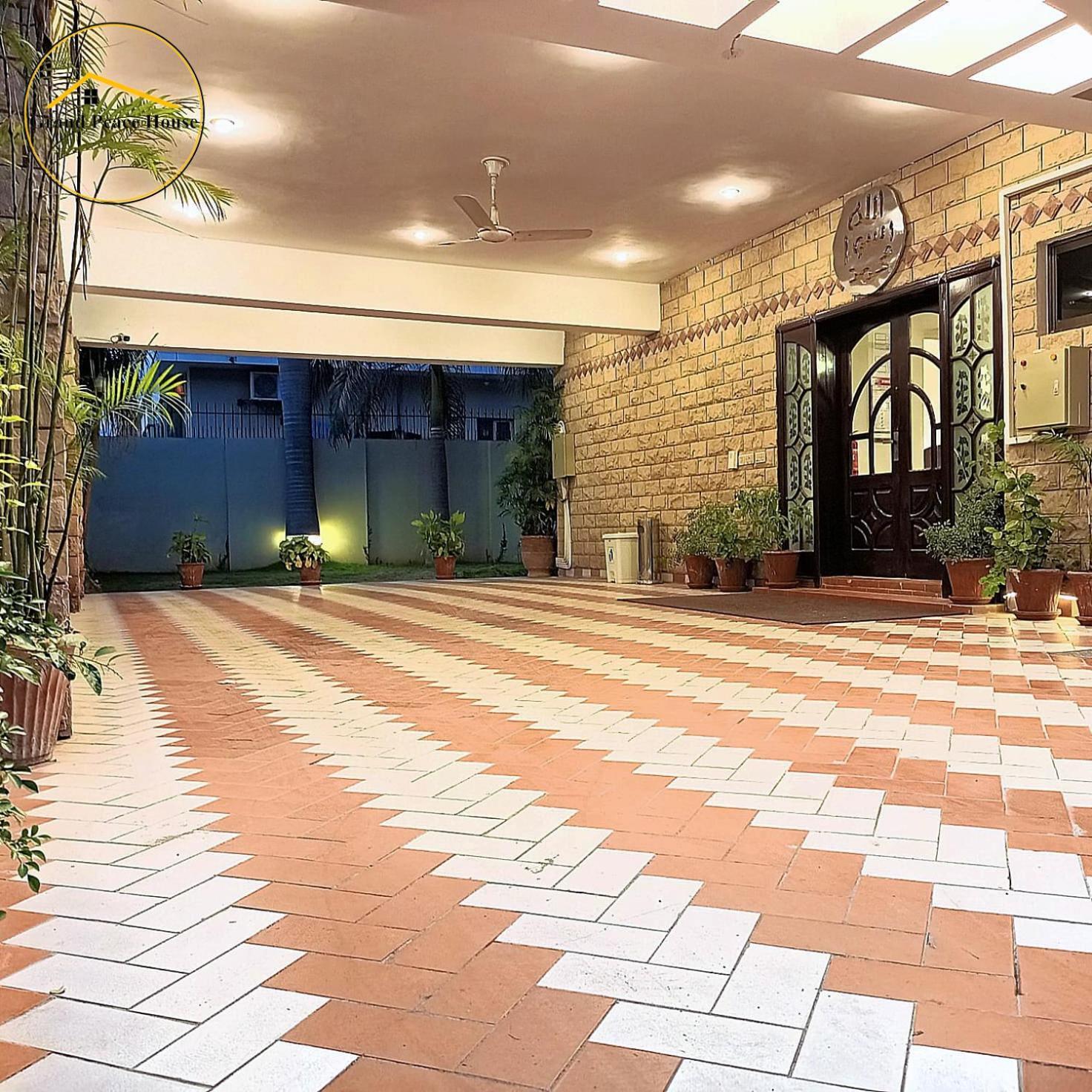 Grand Peace House I Bed and Breakfast Islamabad Eksteriør billede