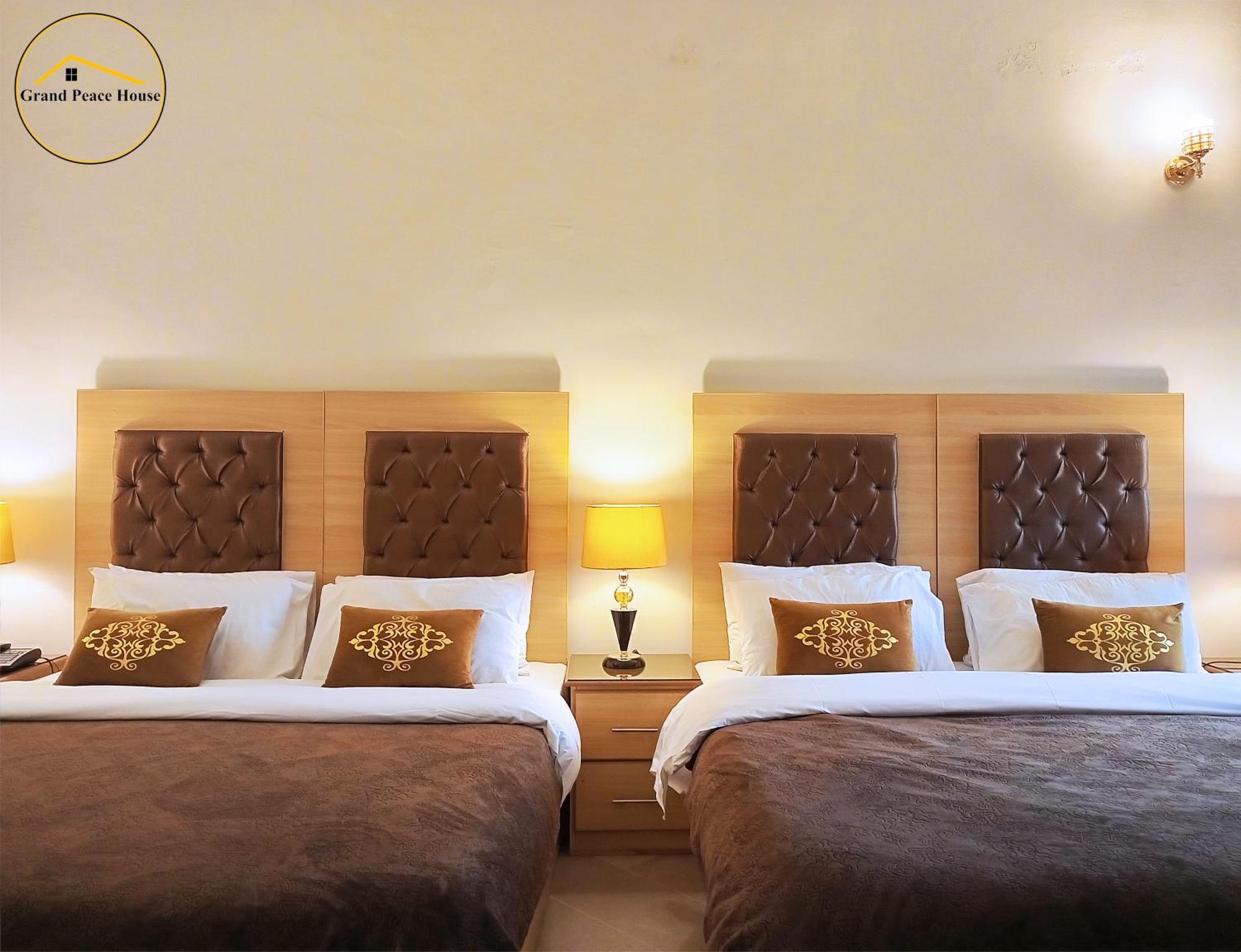 Grand Peace House I Bed and Breakfast Islamabad Eksteriør billede