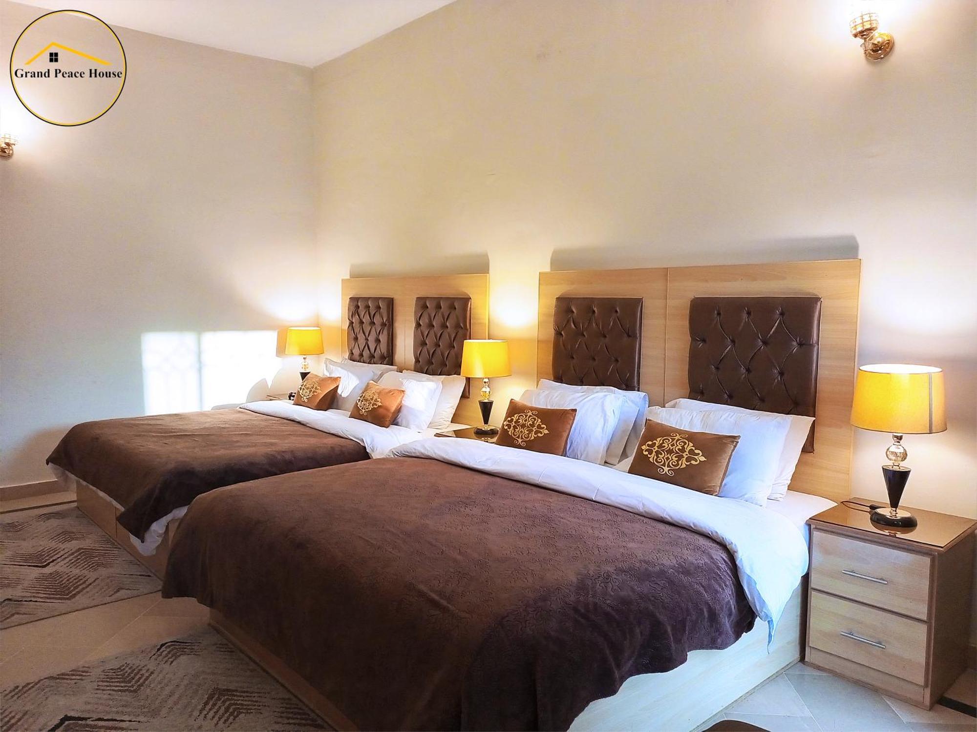 Grand Peace House I Bed and Breakfast Islamabad Eksteriør billede